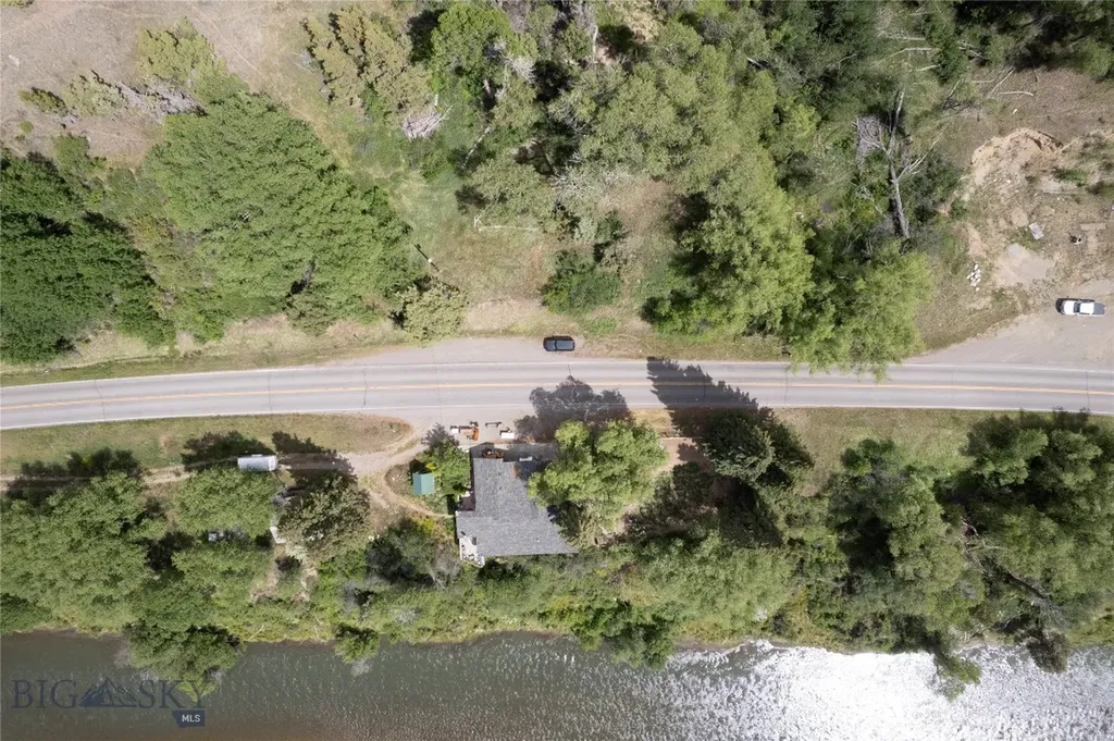 1005 East River Road Emigrant MT 59027