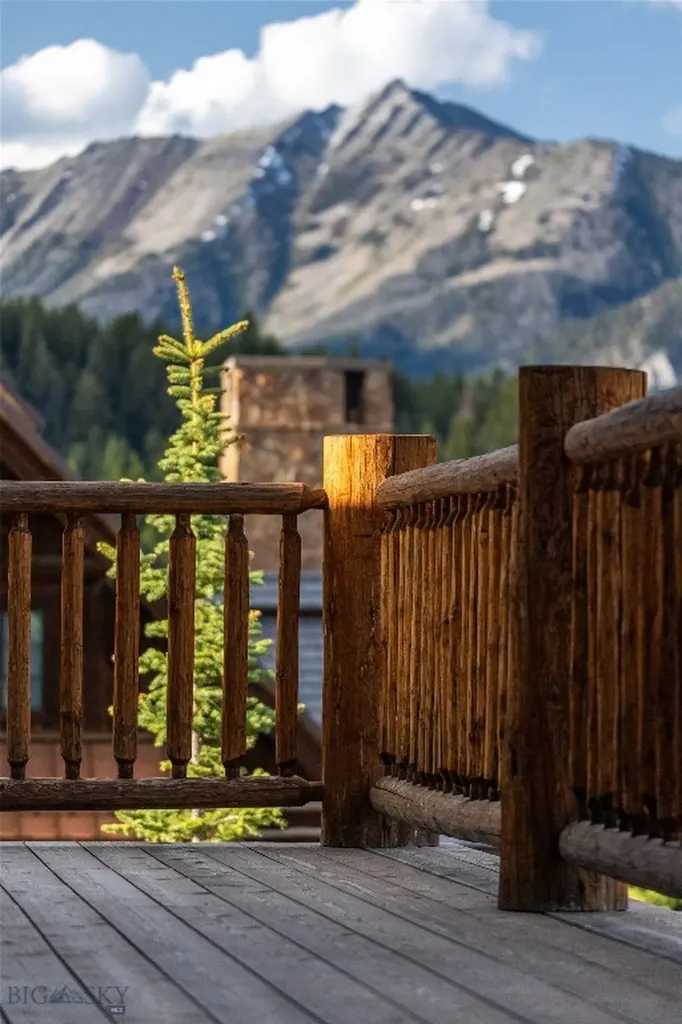77 Tanager Fork Big Sky MT 59716