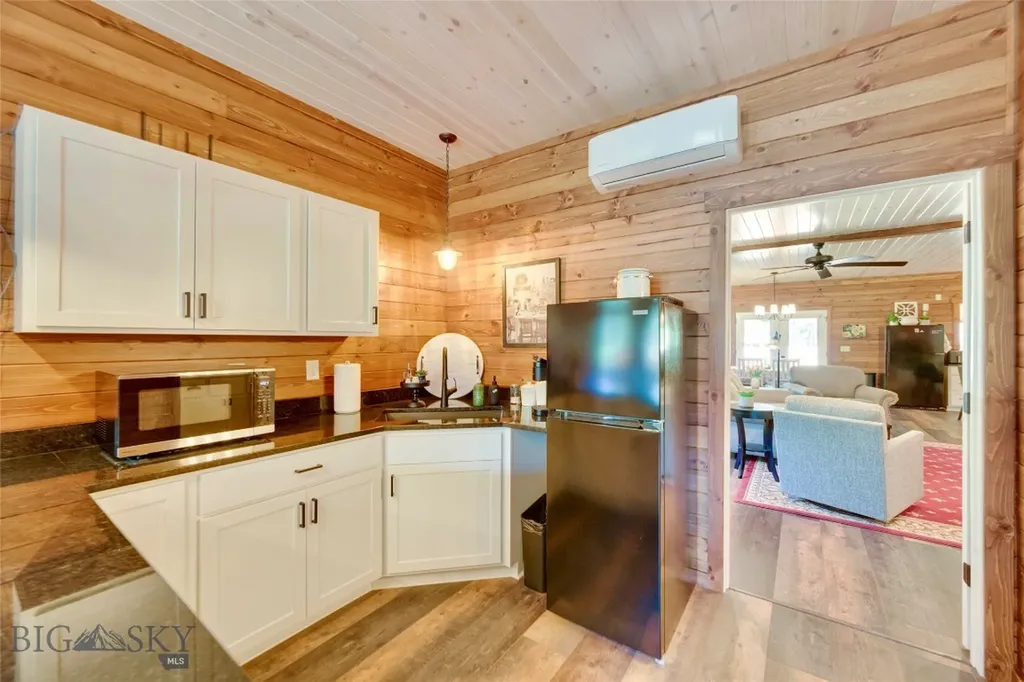 551 Tami Drive E Superior MT 59872