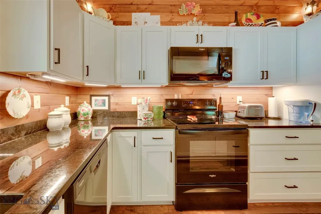 551 Tami Drive E Superior MT 59872