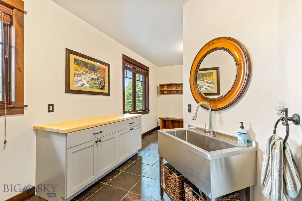 7055 Nash Road Bozeman MT 59715