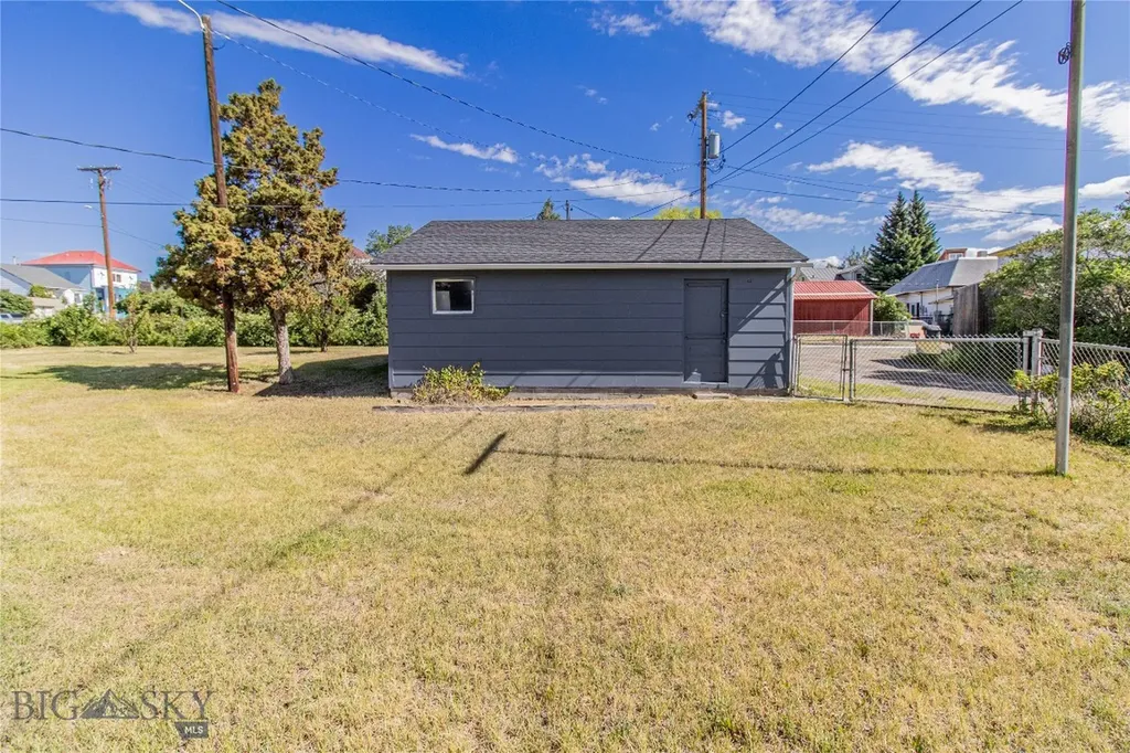 812 S Dakota Street Butte MT 59701