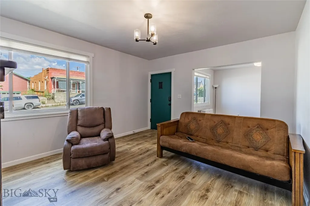 812 S Dakota Street Butte MT 59701