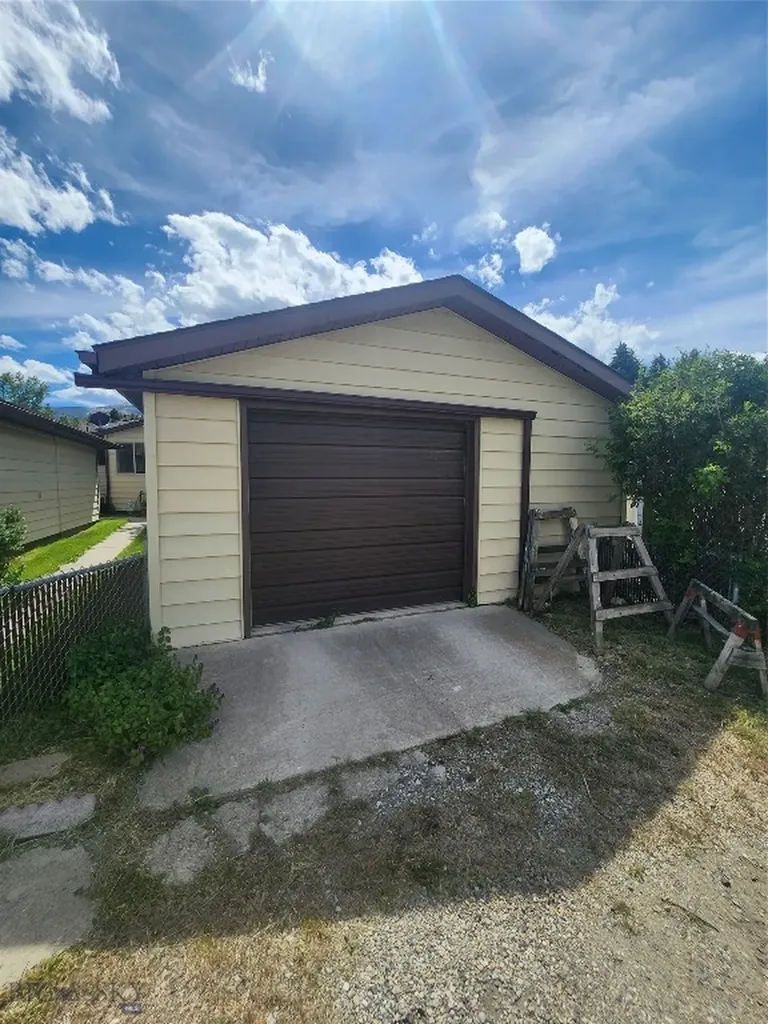 2108 Garfield Anaconda MT 59711