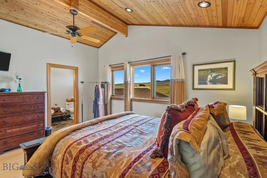 77 Valley View Drive Twin Bridges MT 59754