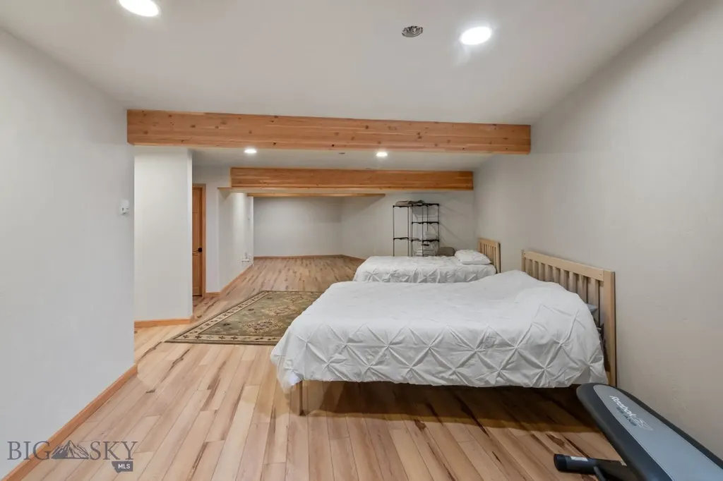 77 Valley View Drive Twin Bridges MT 59754