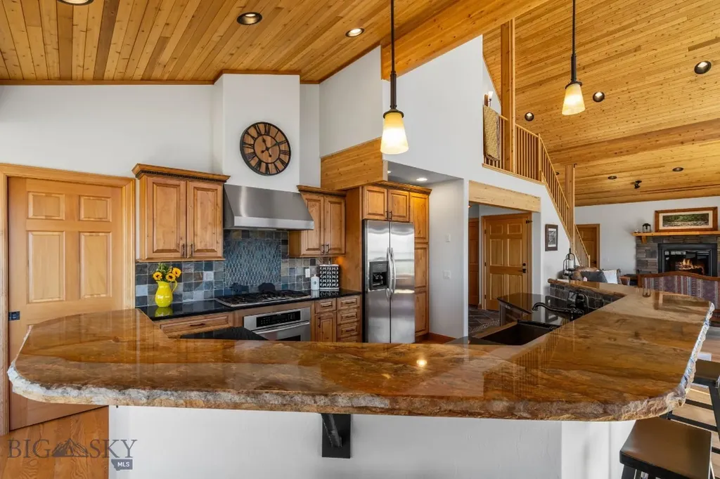 77 Valley View Drive Twin Bridges MT 59754