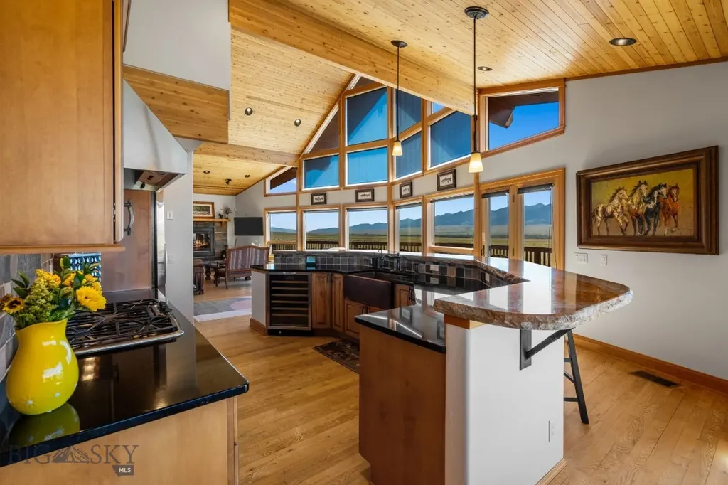 77 Valley View Drive Twin Bridges MT 59754