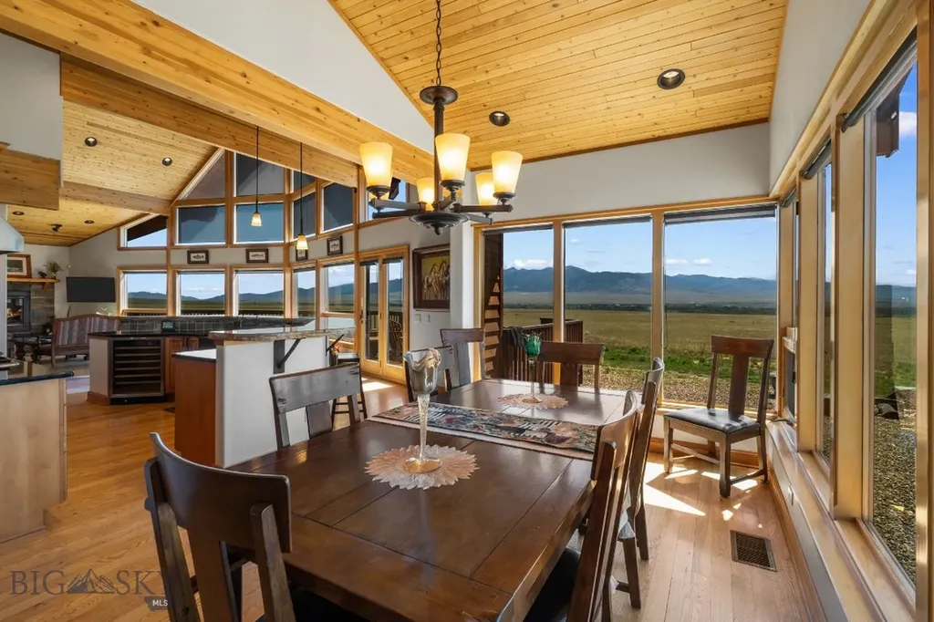 77 Valley View Drive Twin Bridges MT 59754