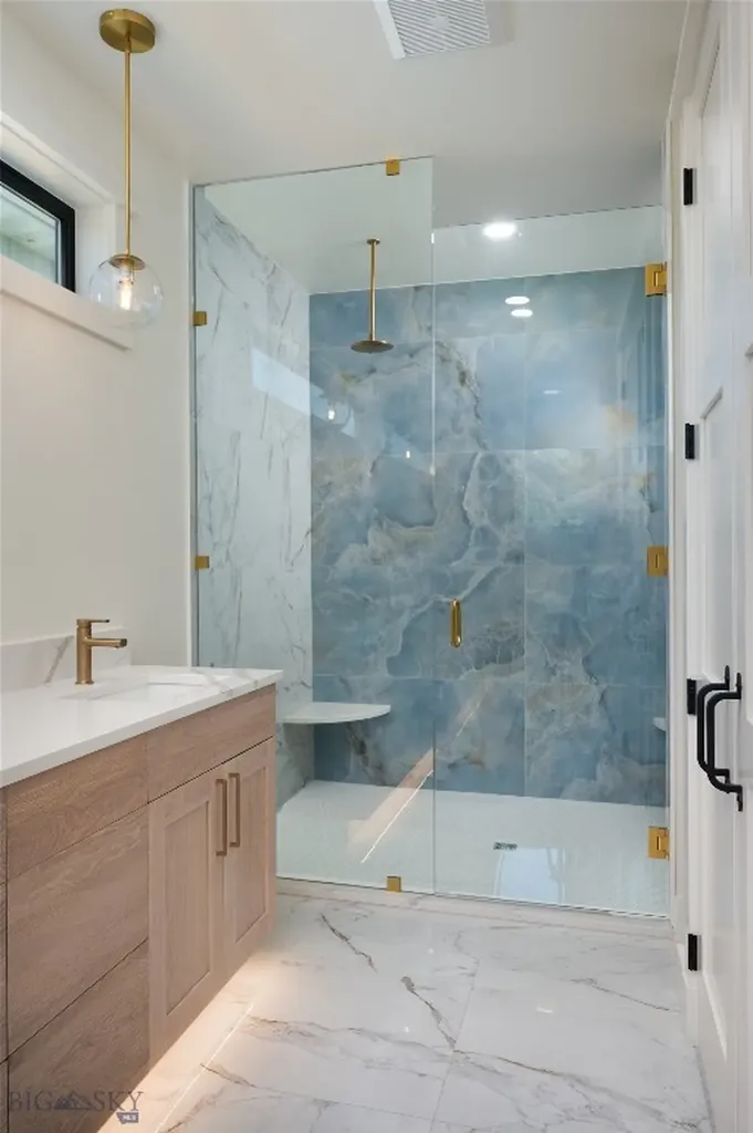 1431 Ryun Sun Bozeman MT 59718