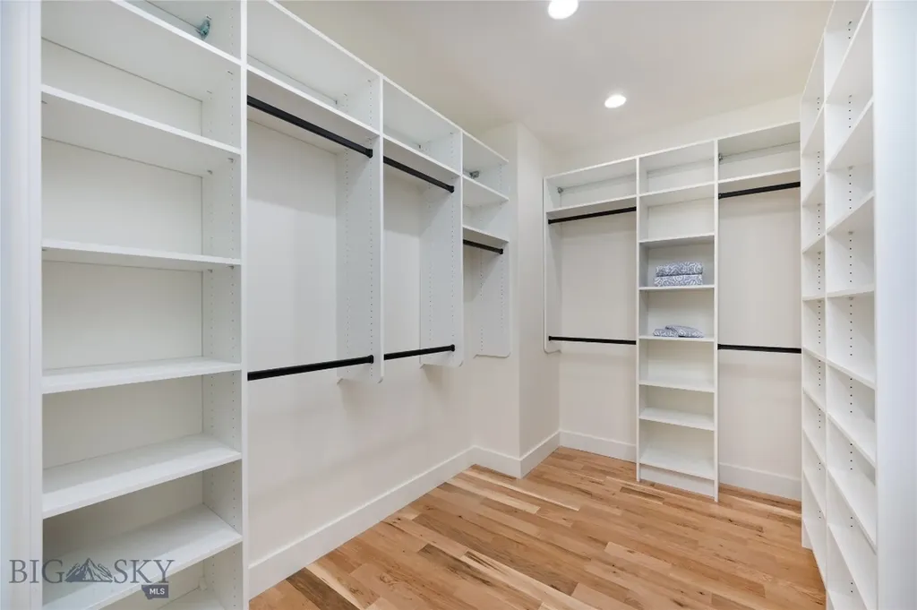 1431 Ryun Sun Bozeman MT 59718