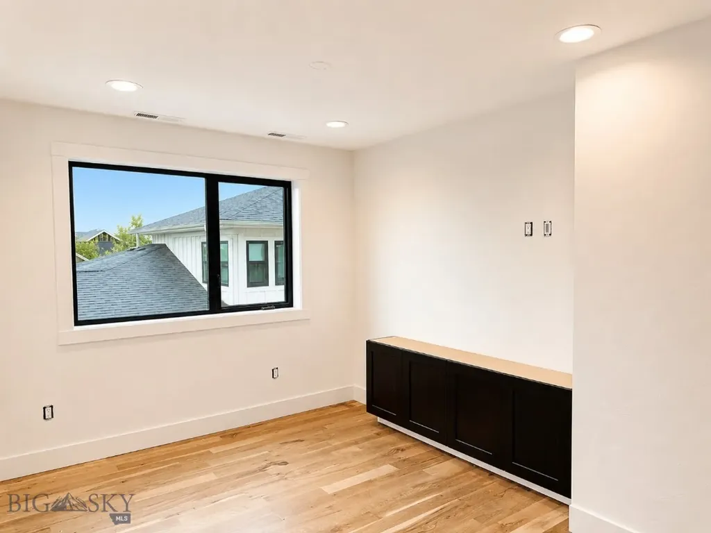 1431 Ryun Sun Bozeman MT 59718