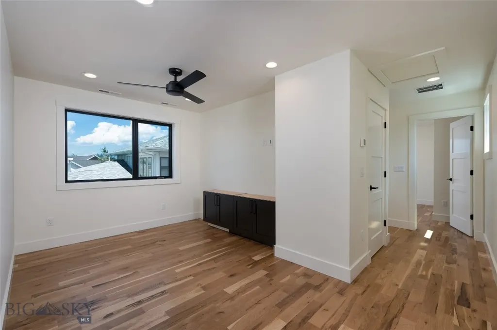 1431 Ryun Sun Bozeman MT 59718