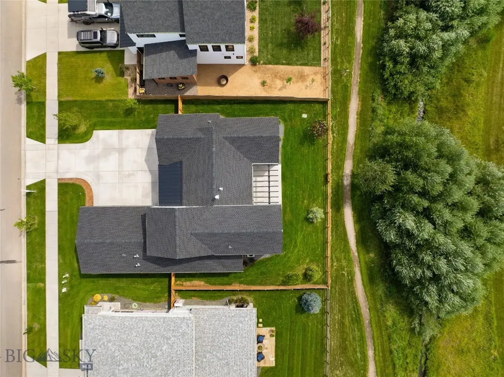 1431 Ryun Sun Bozeman MT 59718