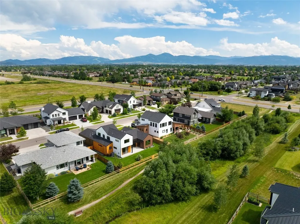 1431 Ryun Sun Bozeman MT 59718