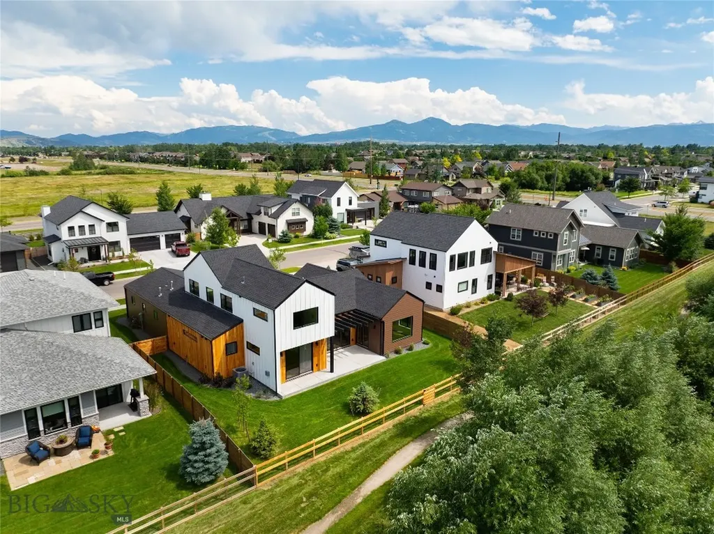 1431 Ryun Sun Bozeman MT 59718