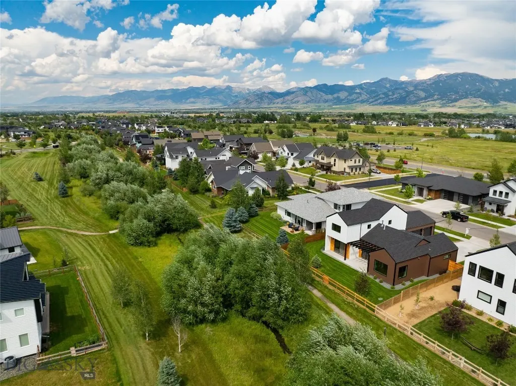 1431 Ryun Sun Bozeman MT 59718