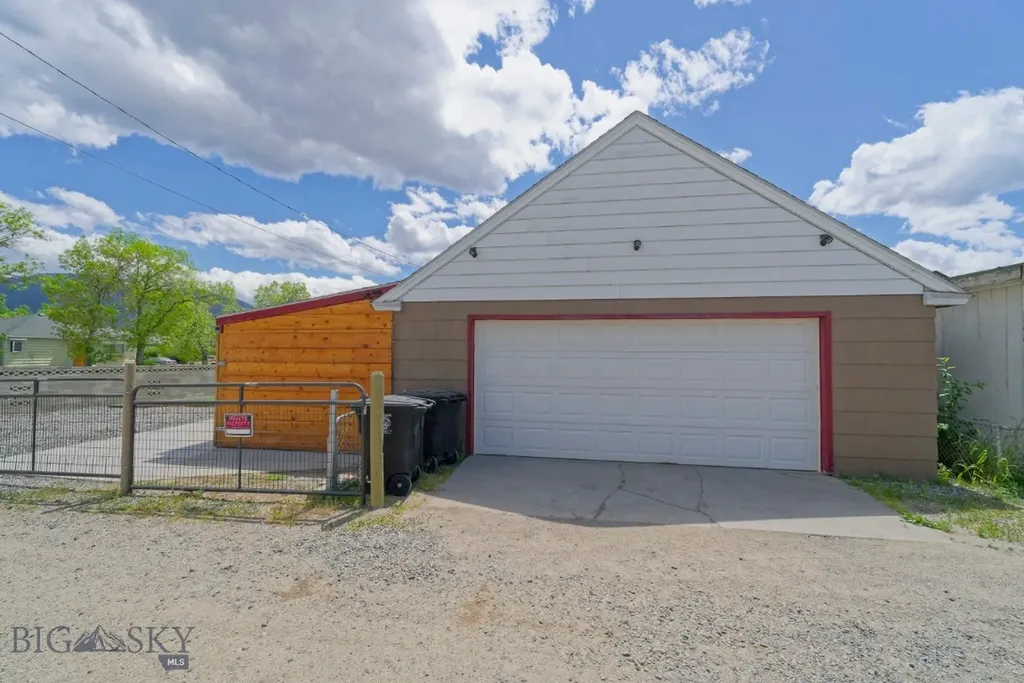 1845 Elm Street Butte MT 59701