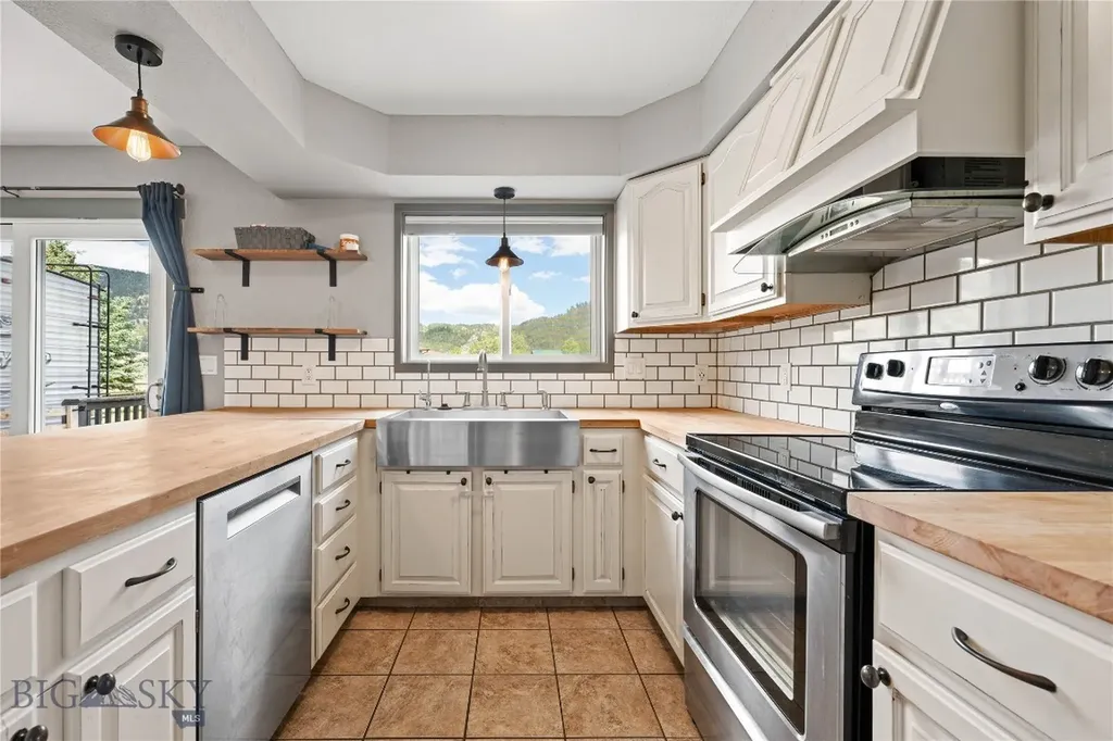 202 Meadow View Drive Butte MT 59701