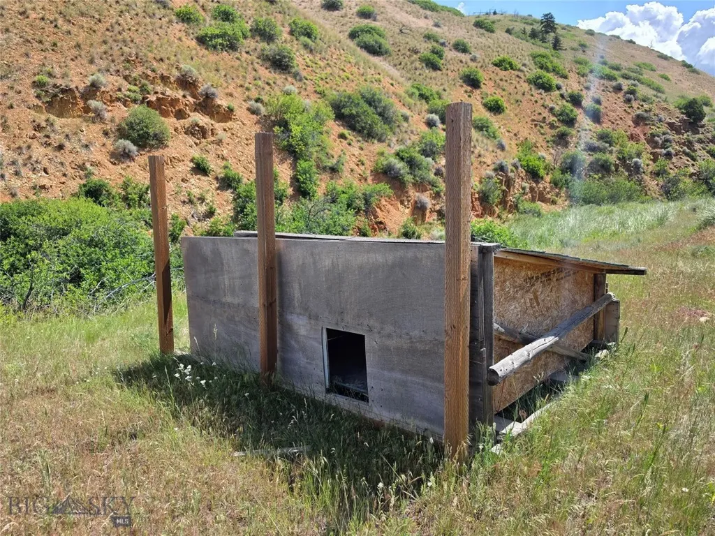 17033 Pole Gulch Road Clarkston MT 59752