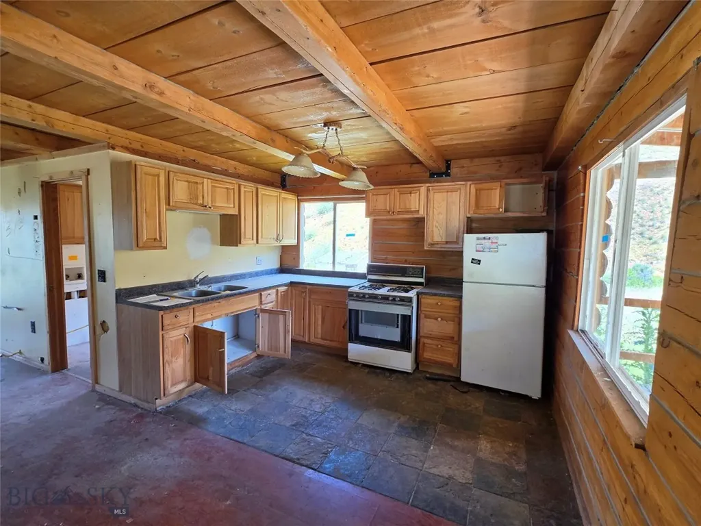 17033 Pole Gulch Road Clarkston MT 59752