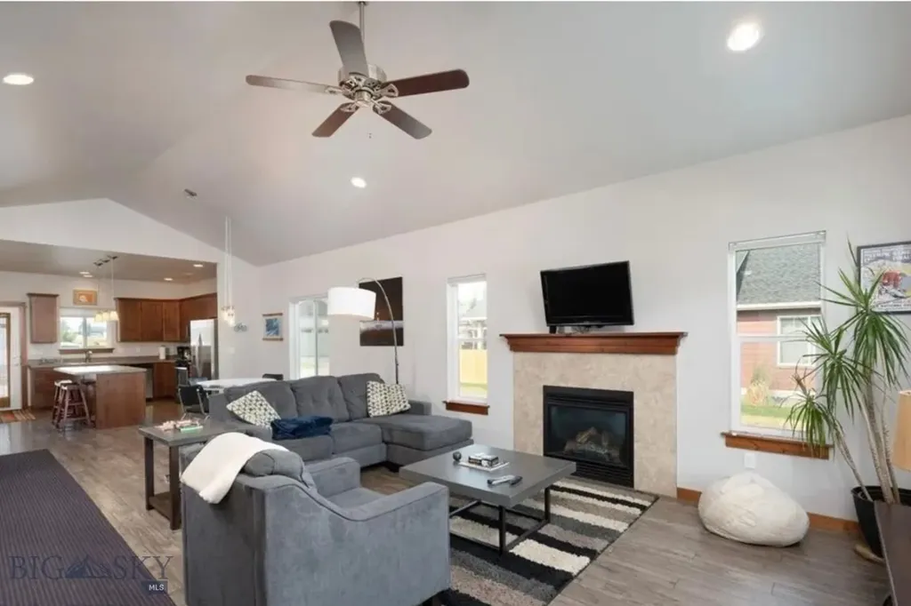 1290 Manzanita Drive Bozeman MT 59715