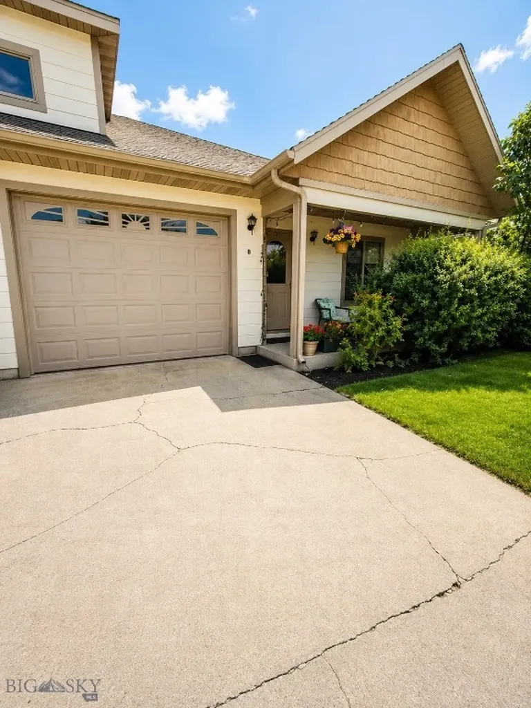 852 Forestglen Bozeman MT 59718