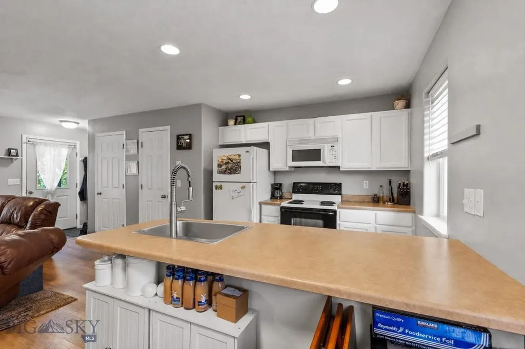 904 Jeanette Place Belgrade MT 59714