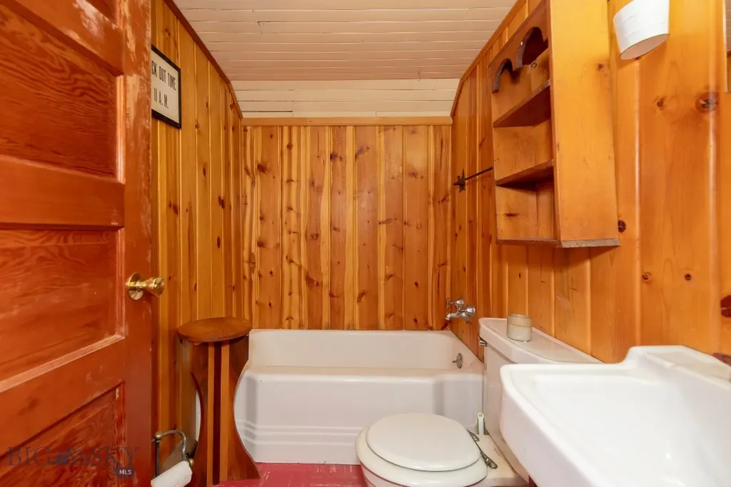419 E Wallace Street E Virginia City MT 59755