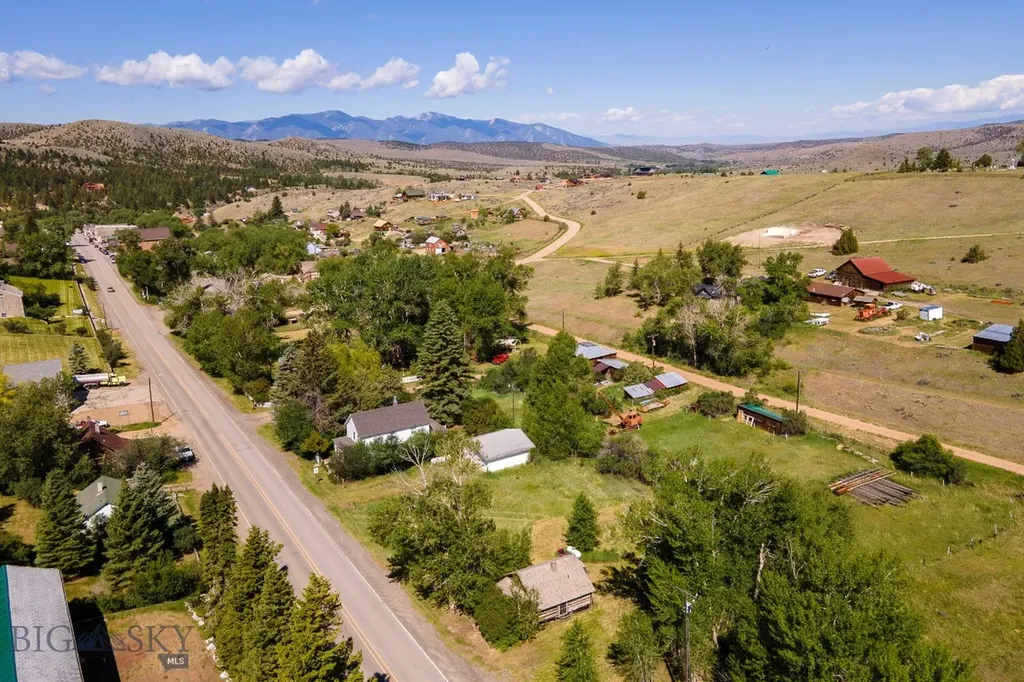 419 E Wallace Street E Virginia City MT 59755