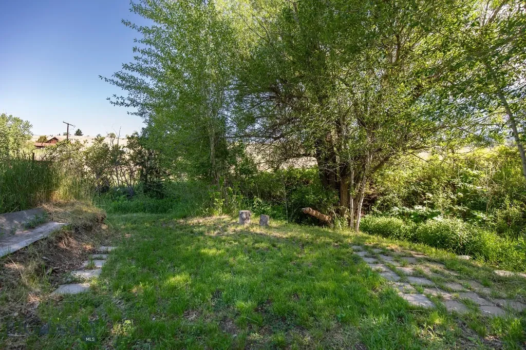 419 E Wallace Street E Virginia City MT 59755