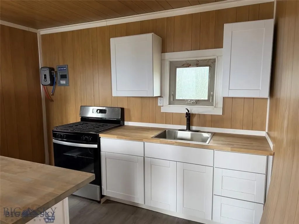 357 Pole Gulch Road Three Forks MT 59752
