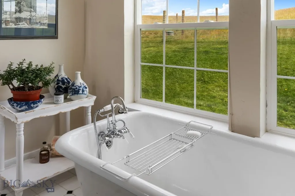 68 Rolling Glen Ranch Loop Three Forks MT 59752