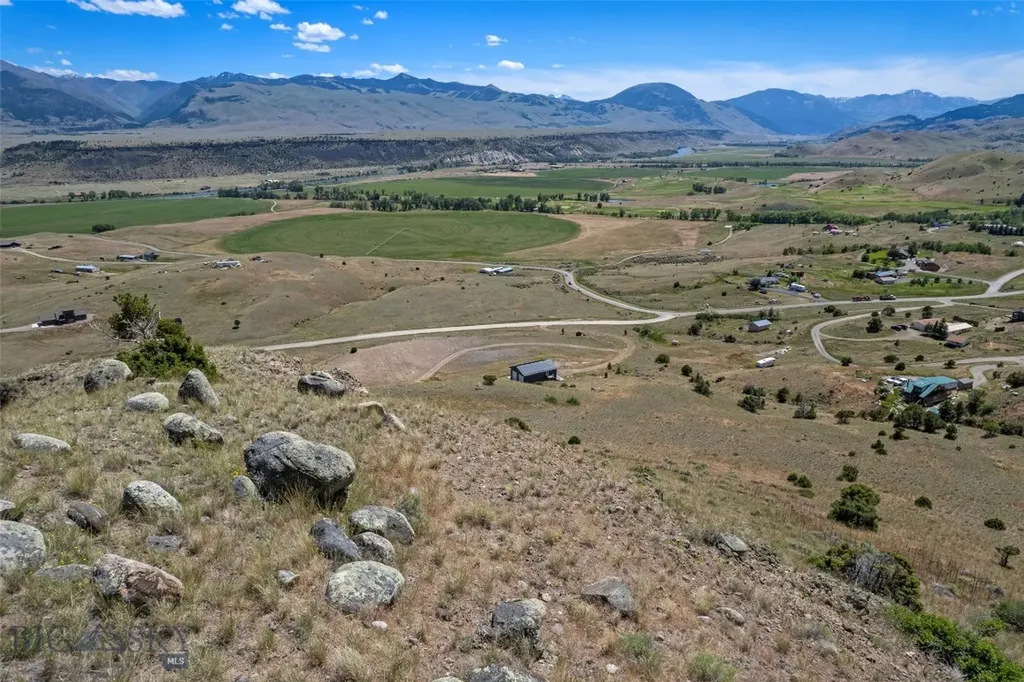 52 Arcturus Drive Emigrant MT 59027