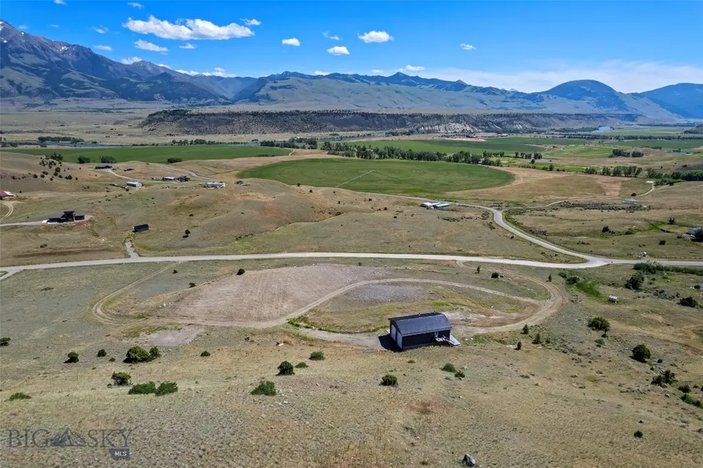 52 Arcturus Drive Emigrant MT 59027