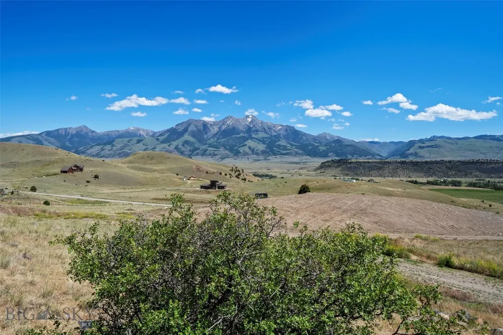 52 Arcturus Drive Emigrant MT 59027