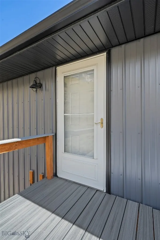 52 Arcturus Drive Emigrant MT 59027