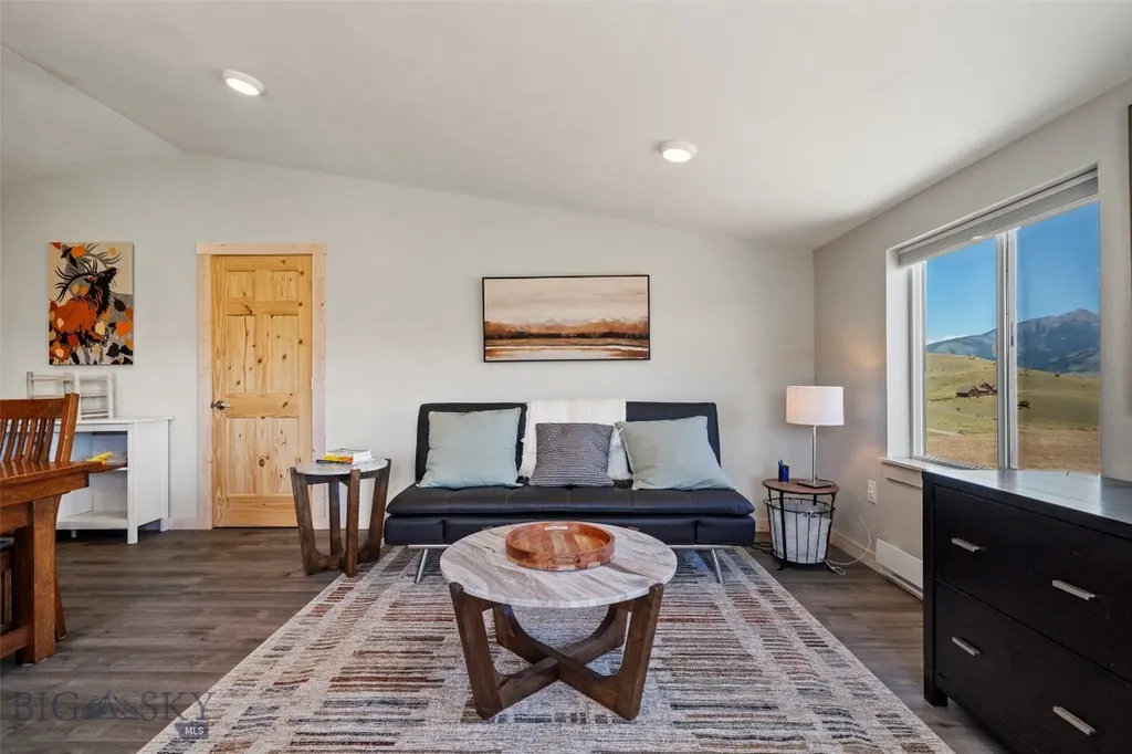 52 Arcturus Drive Emigrant MT 59027