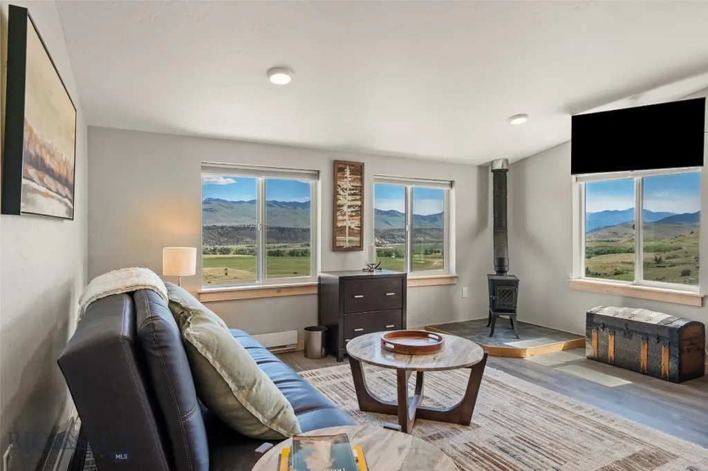 52 Arcturus Drive Emigrant MT 59027