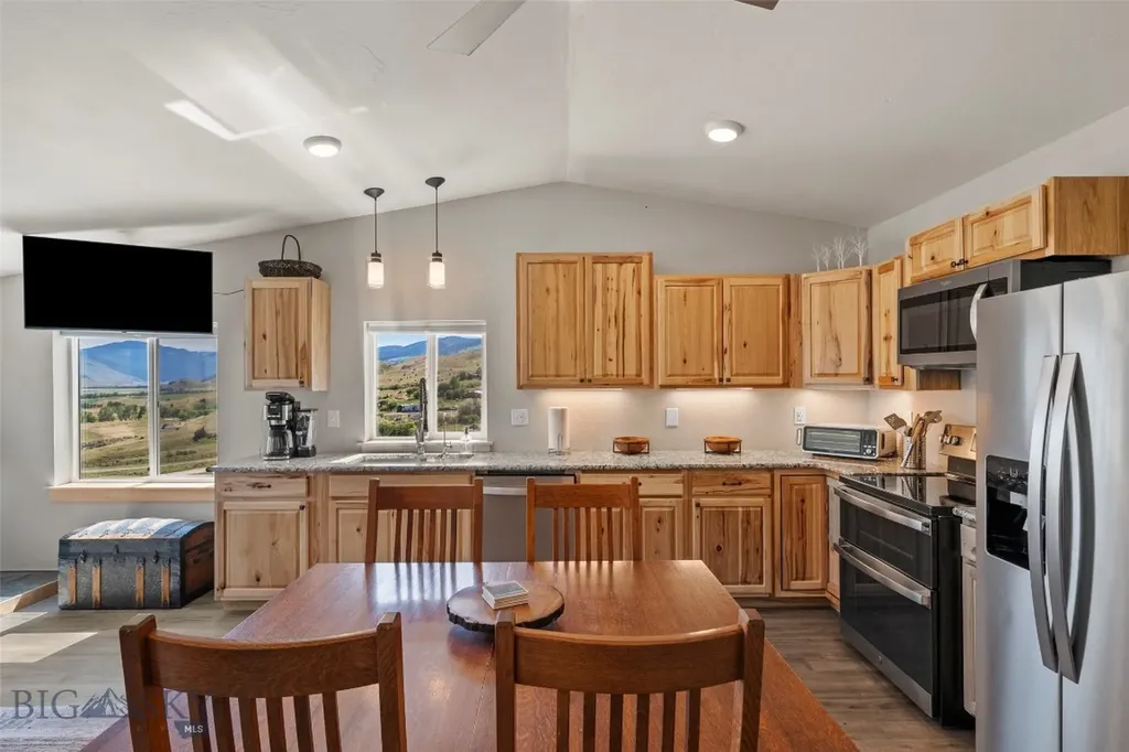 52 Arcturus Drive Emigrant MT 59027