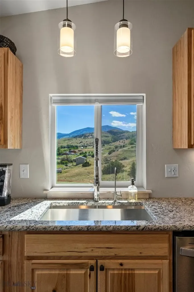 52 Arcturus Drive Emigrant MT 59027