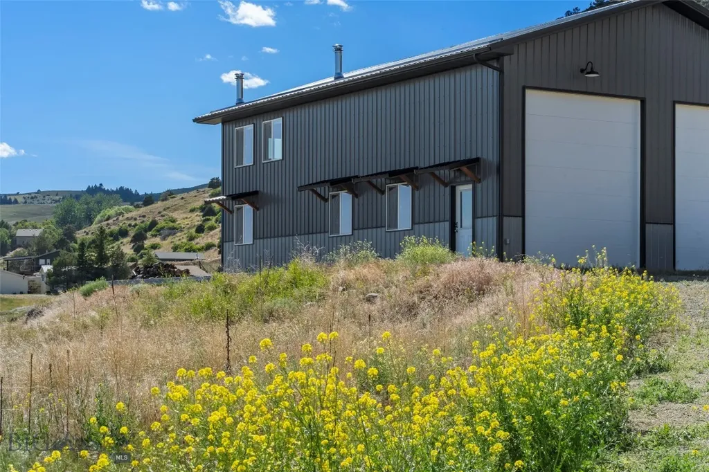 52 Arcturus Drive Emigrant MT 59027