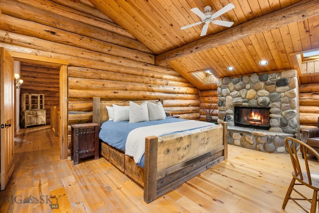 49824 Gallatin Road Gallatin Gateway MT 59730