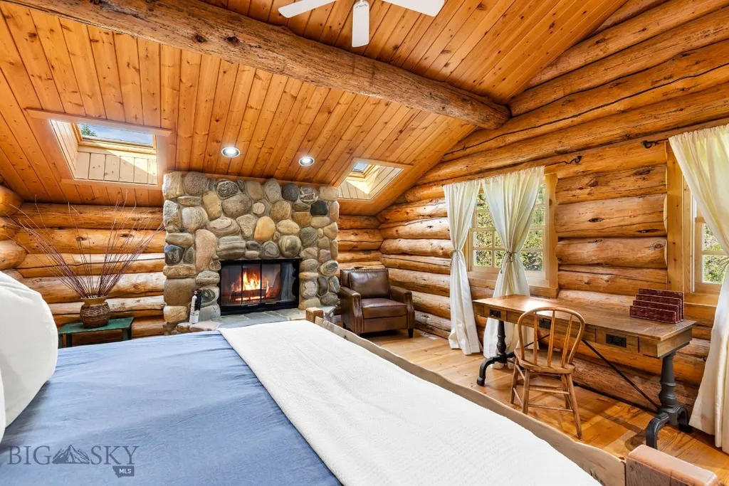 49824 Gallatin Road Gallatin Gateway MT 59730