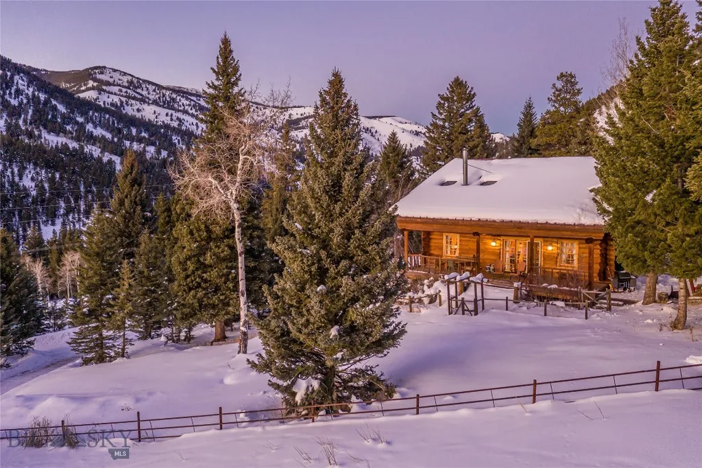 49824 Gallatin Road Gallatin Gateway MT 59730