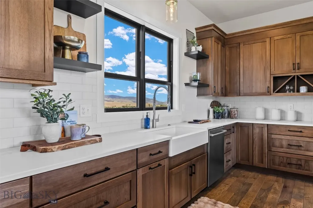 17 Packstring Trail Livingston MT 59047