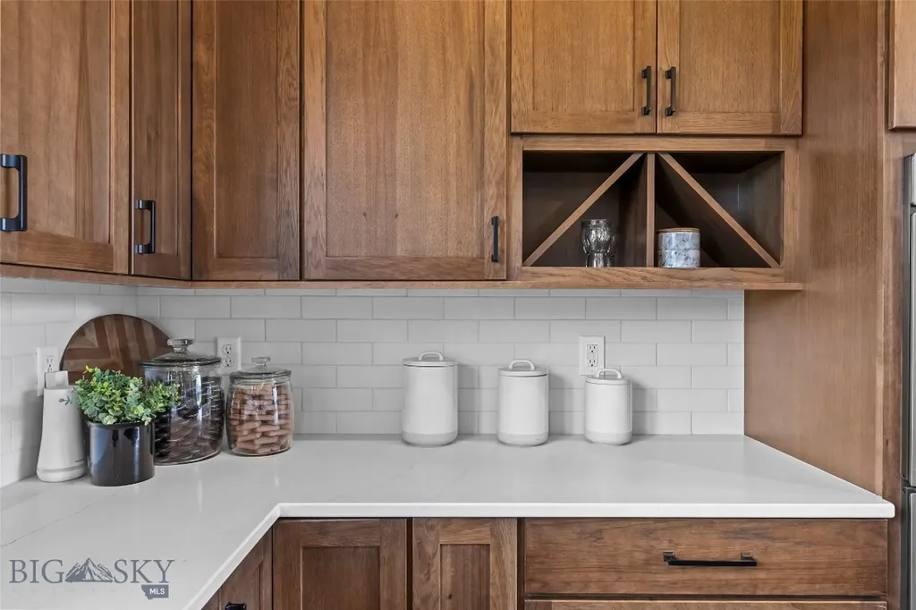 17 Packstring Trail Livingston MT 59047