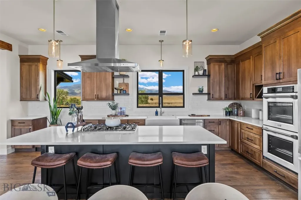 17 Packstring Trail Livingston MT 59047