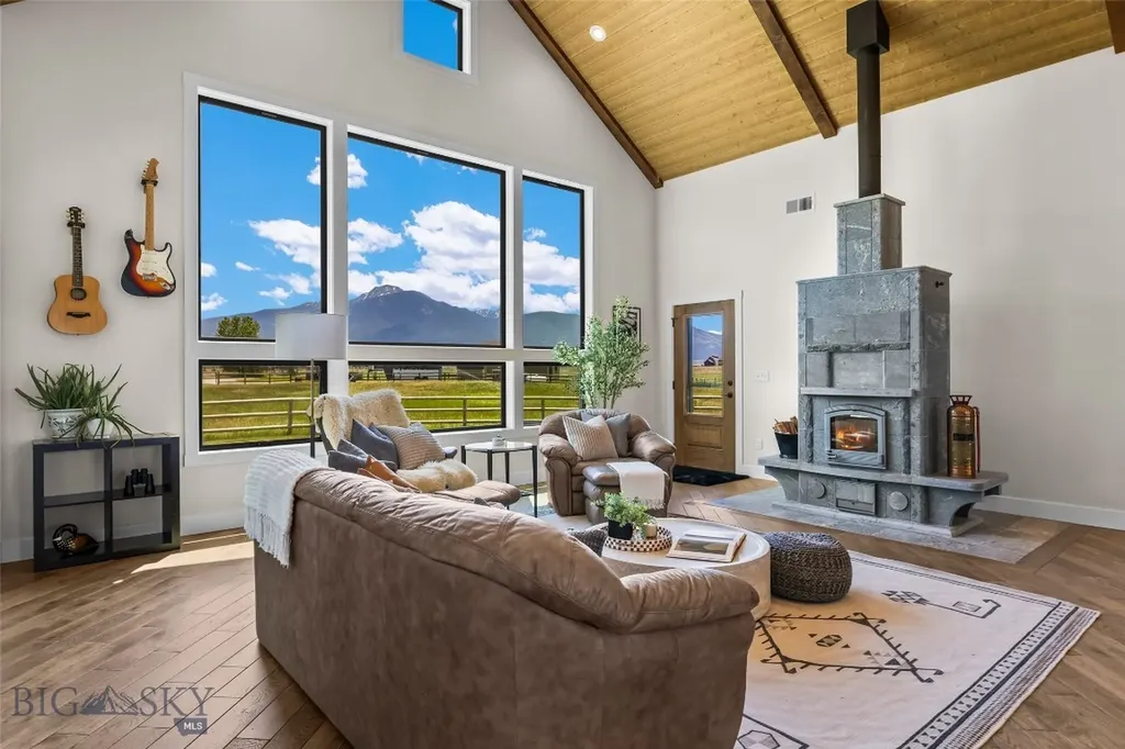 17 Packstring Trail Livingston MT 59047
