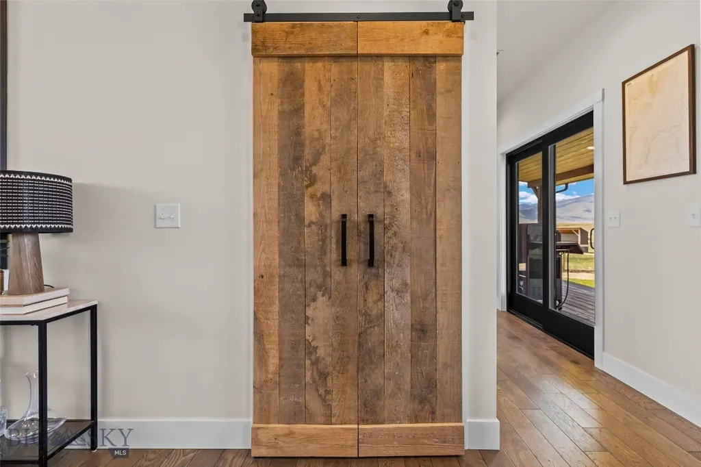 17 Packstring Trail Livingston MT 59047